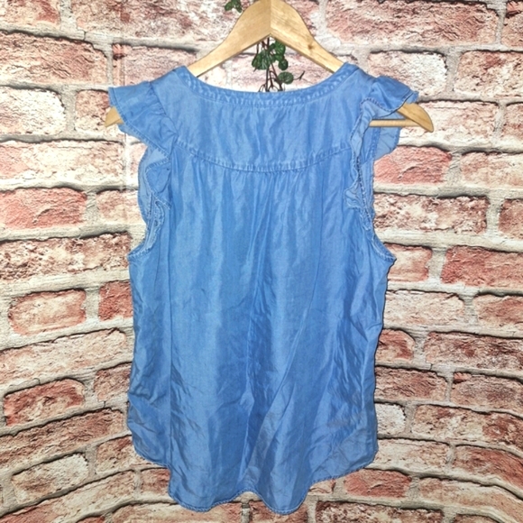 LOFT | 100% Lyrocell Ruffle Shoulder Pullover Chambray Top - Blue - Picture 10 of 15